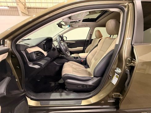 Used 2021 Subaru Outback Premium image 17