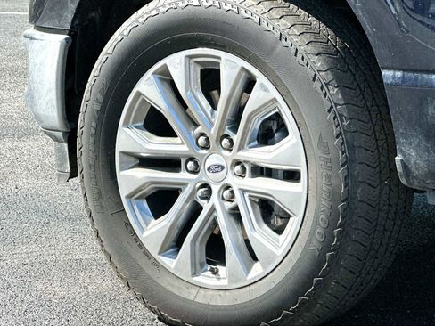 Used 2024 Ford F150 Lariat w/ FX4 Off-Road Package image 11