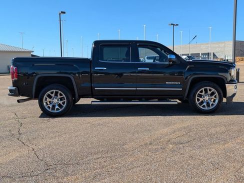 Used 2018 GMC Sierra 1500 SLT w/ Enhanced Driver Alert Package image 3