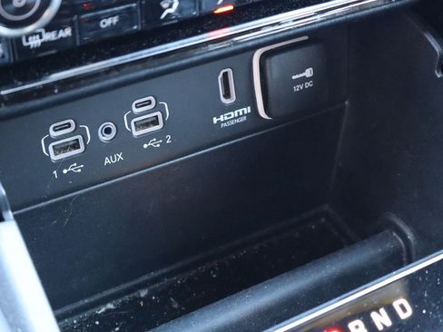 Used 2025 Jeep Grand Cherokee Summit AWD/4WD image 26