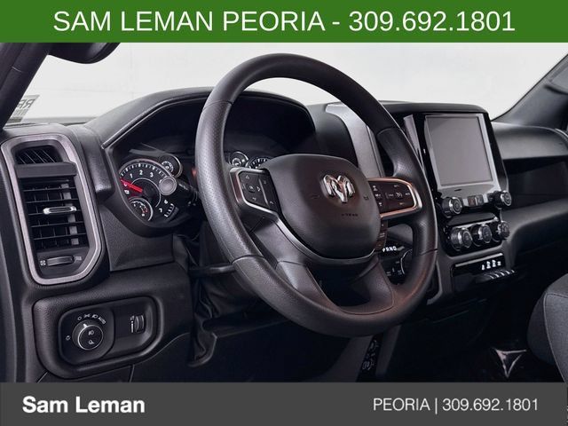 New 2026 RAM 1500 Express AWD/4WD image 9