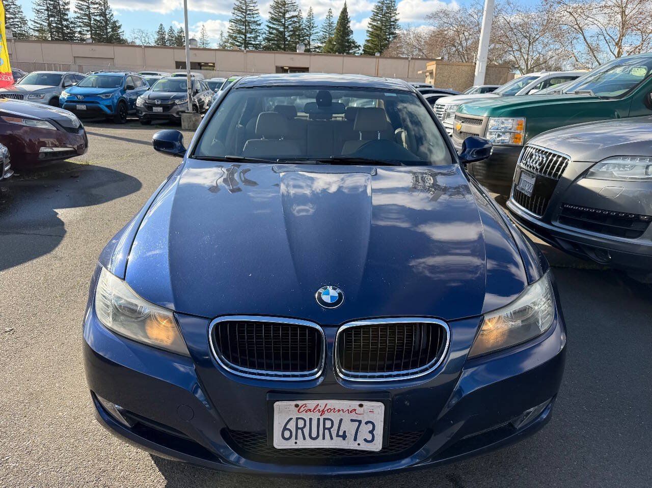 Used 2011 BMW 328i Sedan RWD image 2