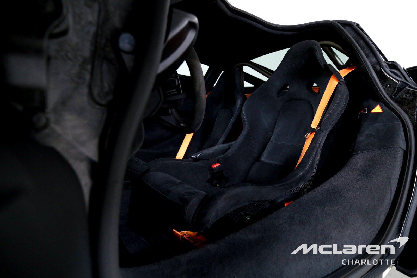 Used 2024 McLaren 750S RWD image 12