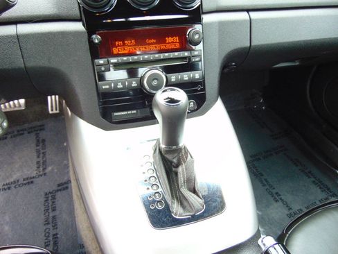 Used 2008 Saturn Sky w/ Premium Trim Package RWD image 17