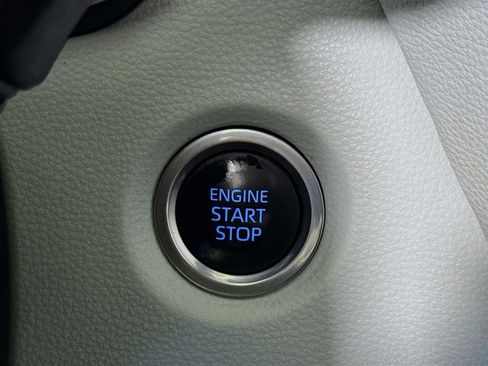 Used 2021 Toyota Corolla XSE image 21