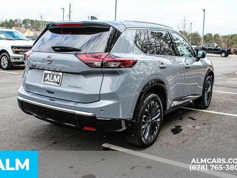 Used 2024 Nissan Rogue Platinum w/ Platinum Premium Package image 5