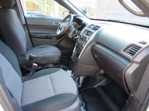 Used 2014 Ford Explorer 4WD Police Interceptor image 17