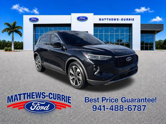 Certified 2023 Ford Escape Platinum AWD/4WD image 1