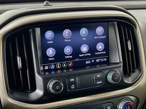 Used 2022 GMC Canyon Denali AWD/4WD image 16