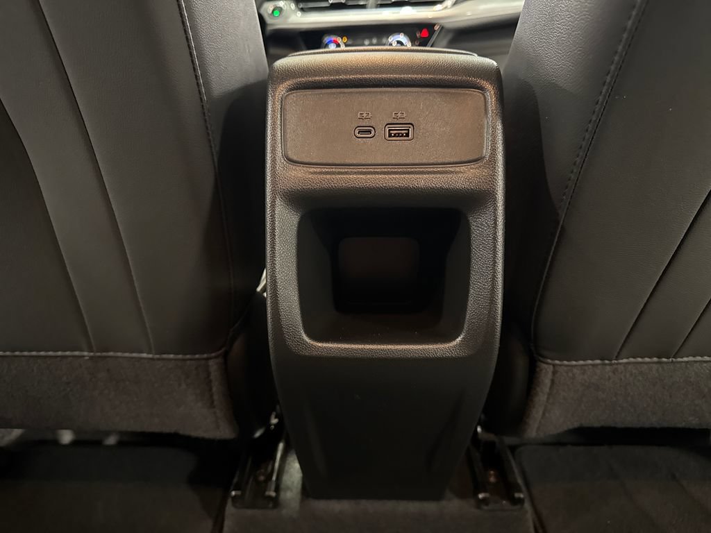 Used 2024 Chevrolet Trax LT FWD image 36