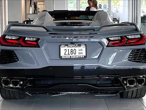Used 2024 Chevrolet Corvette Stingray Preferred Conv w/ Z51 Performance Package RWD image 4