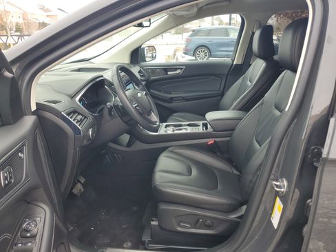 Used 2021 Ford Edge Titanium w/ Class II Trailer Tow Package image 12