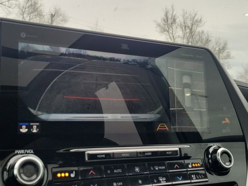 Used 2021 Toyota Highlander Platinum image 34