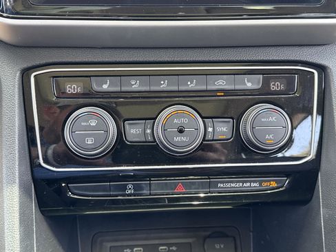Used 2021 Volkswagen Atlas SEL R-Line FWD image 15