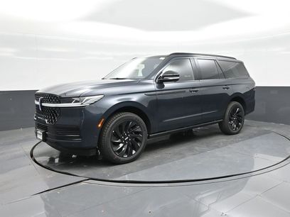 New 2025 Lincoln Navigator Reserve w/ Jet Appearance Package