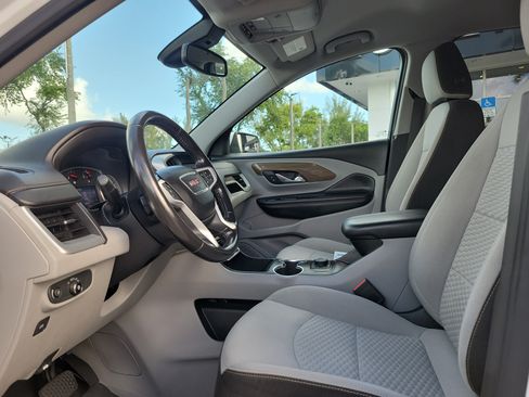 Used 2020 GMC Terrain SLE FWD image 11
