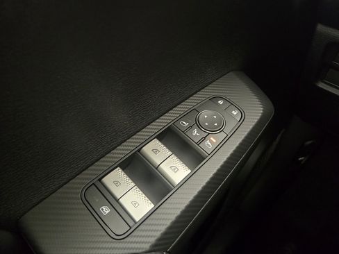 New 2026 Mitsubishi Outlander SE image 30