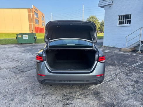 Used 2025 Nissan Sentra SV FWD image 28