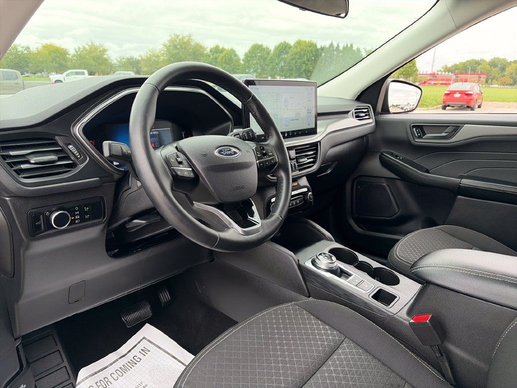 Used 2024 Ford Escape Active w/ Tech Pack #1 FWD image 14