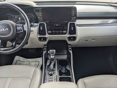 Certified 2023 Kia Sorento S w/ Panoramic Sunroof Package FWD image 16