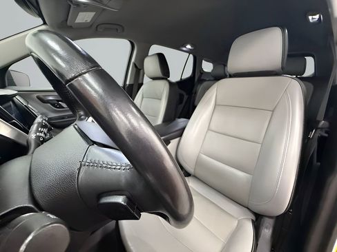 Used 2022 GMC Terrain SLT AWD/4WD image 11