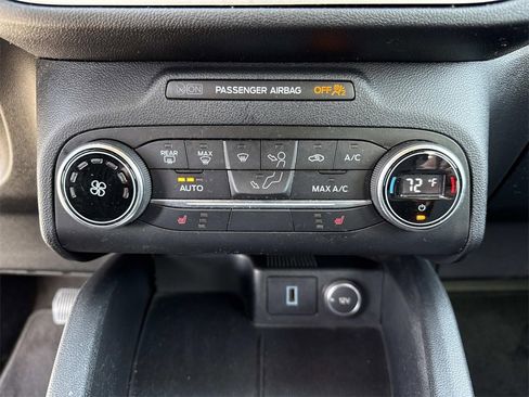 Used 2020 Ford Escape SE image 20