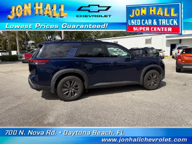 Used 2022 Nissan Pathfinder SV w/ SV Premium Package FWD image 10