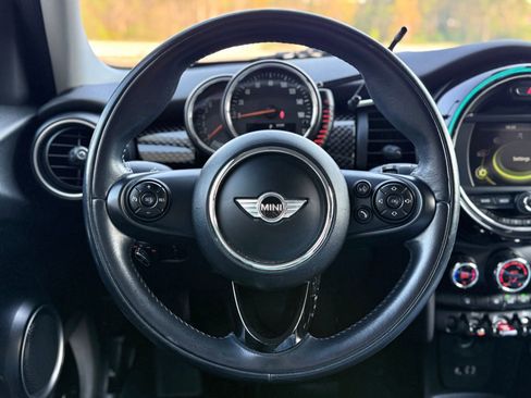 Used 2015 MINI Cooper S image 25