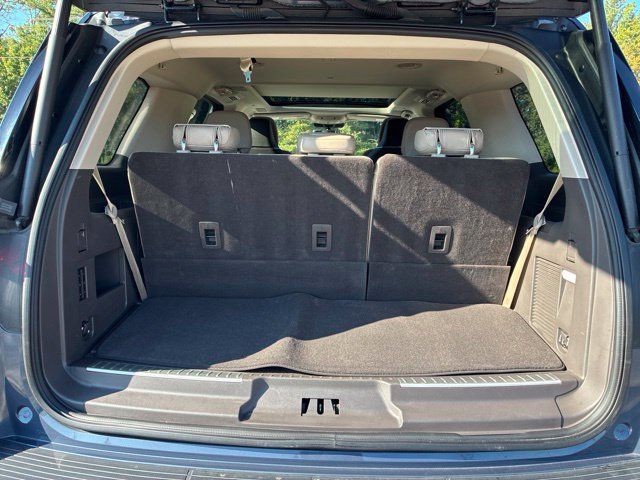Used 2023 Lincoln Navigator Reserve AWD/4WD image 17