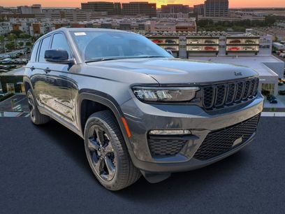 New 2025 Jeep Grand Cherokee Limited w/ Black Appearance Package