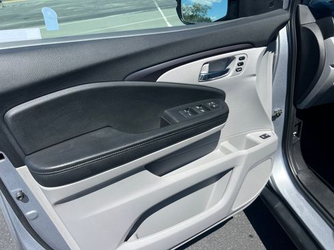 Used 2021 Honda Pilot Special Edition image 32