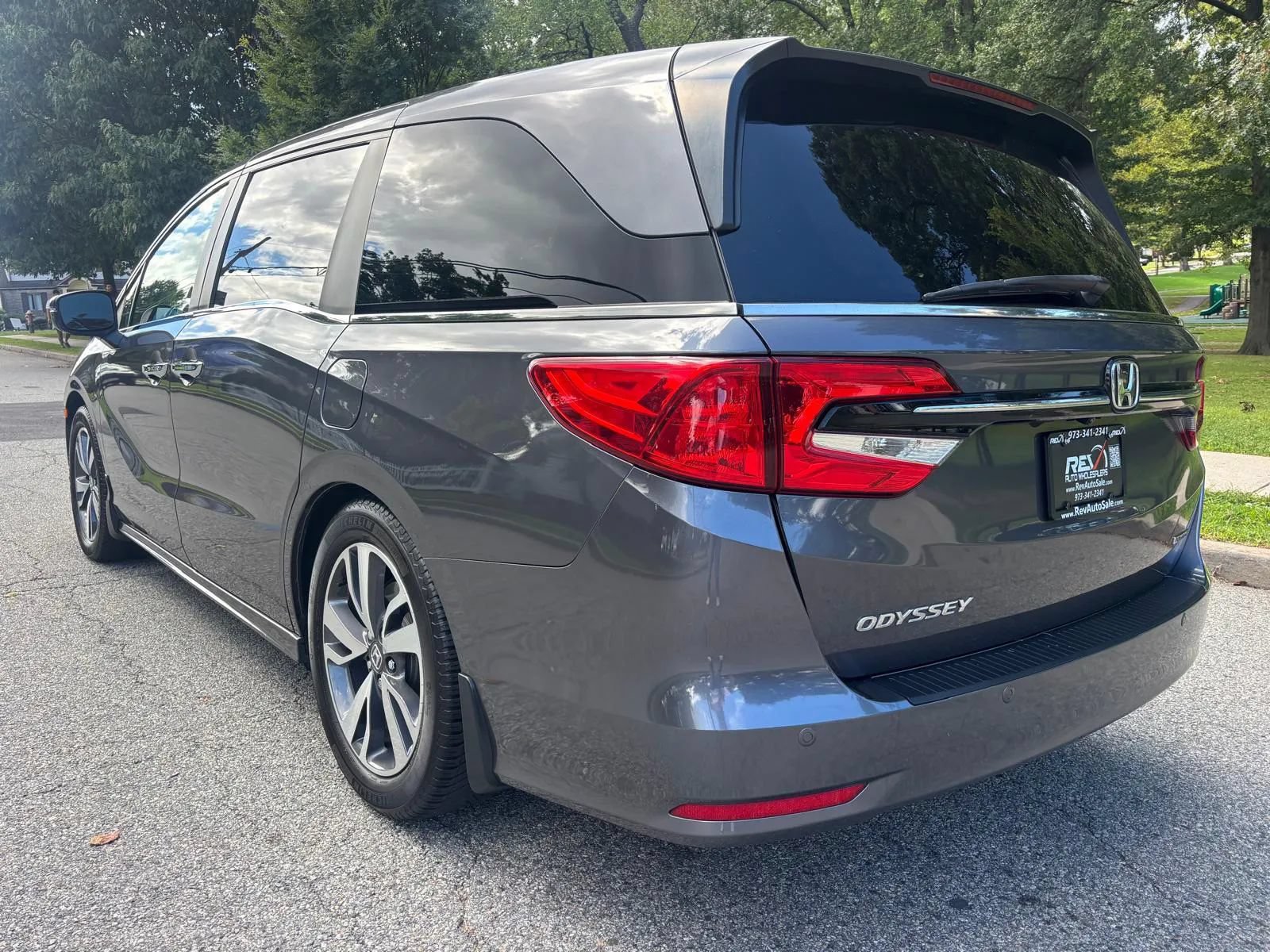 Used 2022 Honda Odyssey Touring image 3