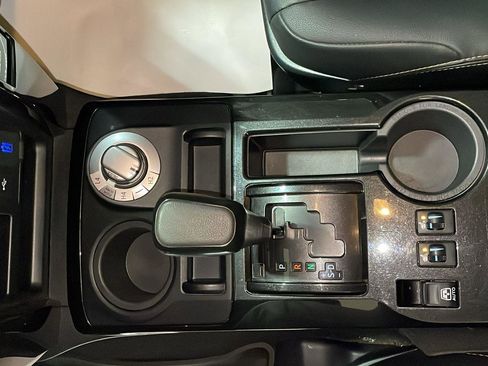 Used 2023 Toyota 4Runner 40th Anniversary SE image 17