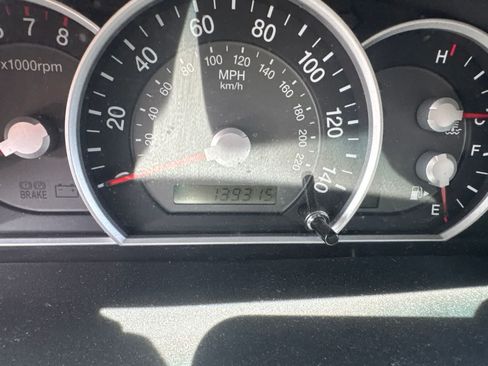 Used 2008 Kia Sorento 4WD image 12