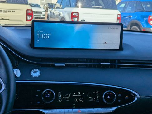 Used 2025 Genesis GV70 3.5T Sport image 19