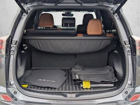 Used 2018 Toyota RAV4 SE w/ Power Extra Value Package image 6