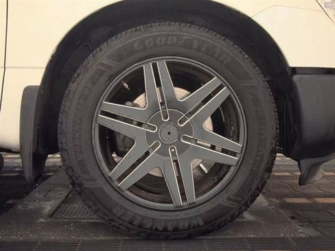 Used 2017 Nissan Titan S RWD image 10