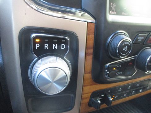 Used 2014 RAM 1500 Laramie Longhorn w/ Convenience Group image 32