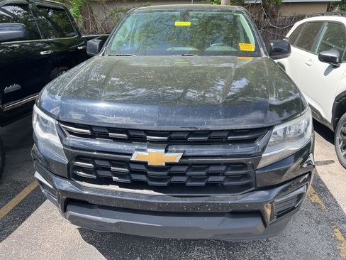 Used 2022 Chevrolet Colorado LT image 2