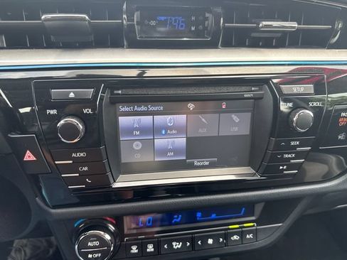 Used 2016 Toyota Corolla S FWD image 31