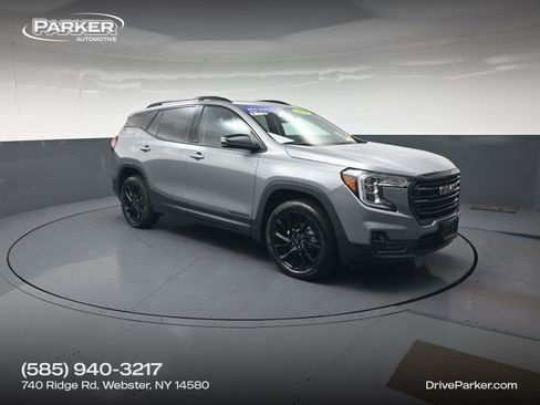 Used 2024 GMC Terrain SLT w/ Elevation Edition AWD/4WD image 1