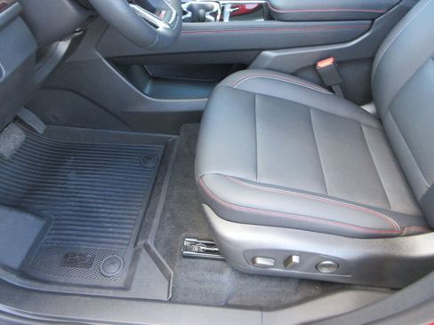 New 2026 Chevrolet Traverse Z71 w/ Driver Confidence Package image 22