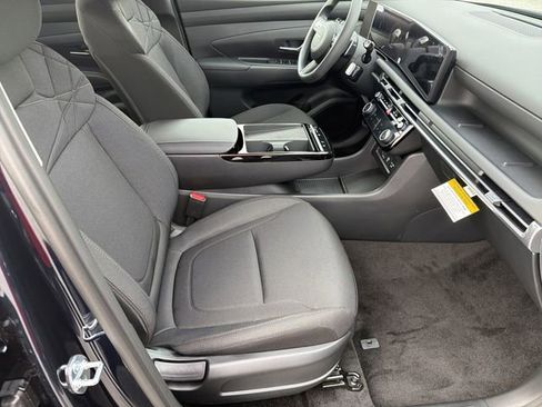 New 2026 Hyundai Tucson Blue SE image 13