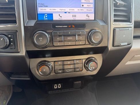 Used 2019 Ford F150 XLT w/ Equipment Group 301A Mid AWD/4WD image 5