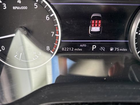 Used 2022 Nissan Pathfinder SL image 12