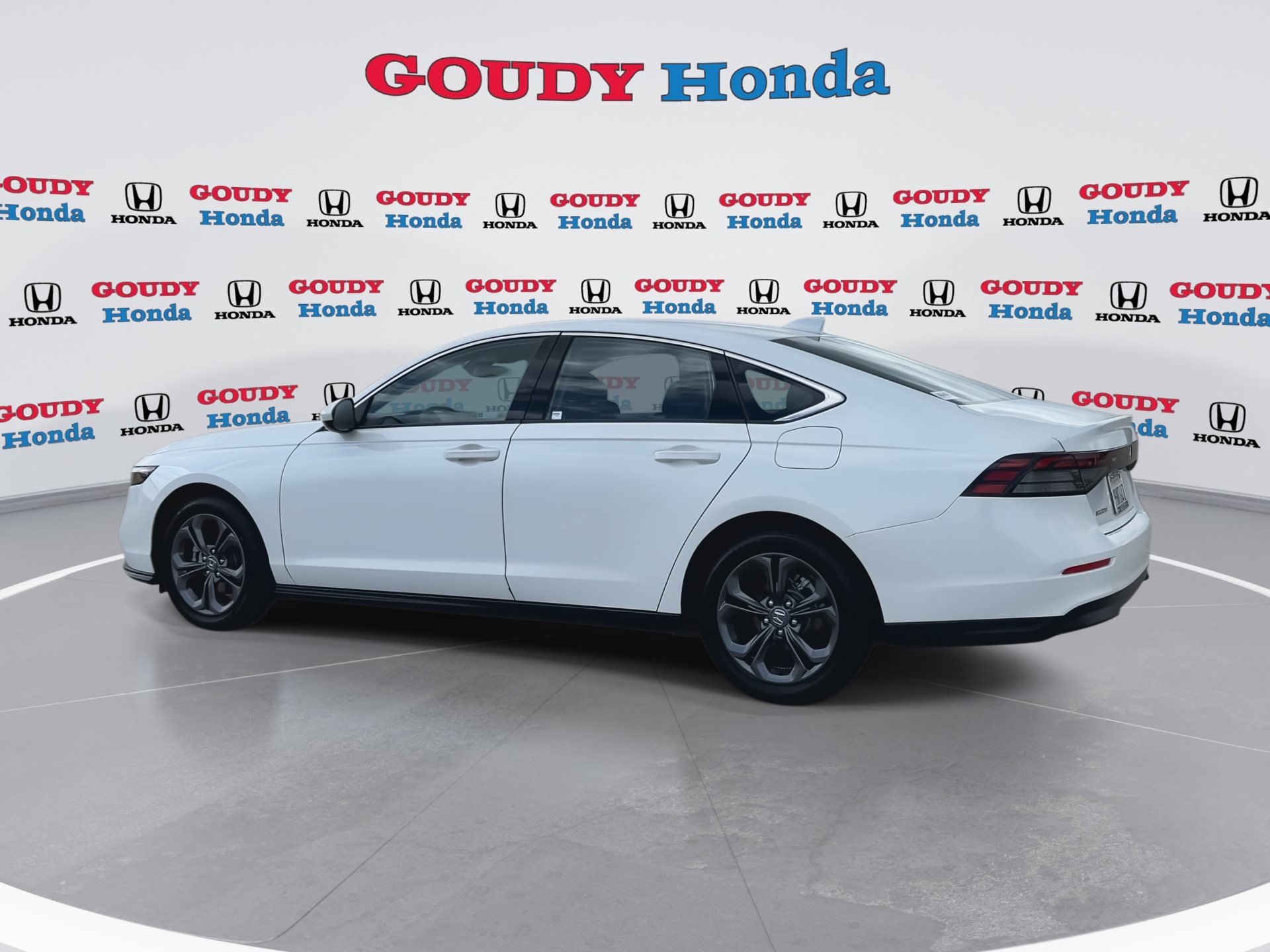 Certified 2023 Honda Accord EX image 6