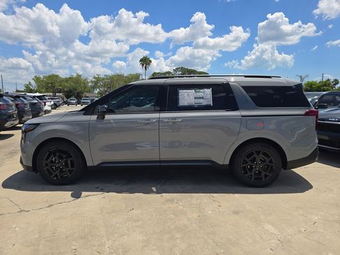 New 2026 Kia Carnival SX Prestige FWD image 5