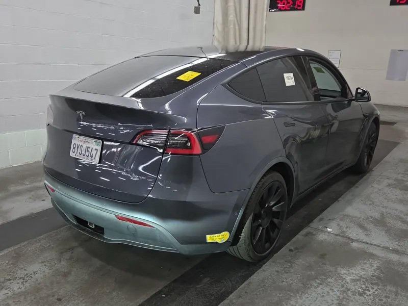 Used 2021 Tesla Model Y Long Range AWD/4WD image 2