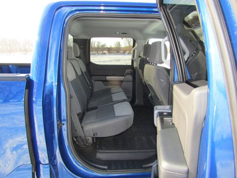 Certified 2022 Ford F150 XLT w/ Equipment Group 302A High image 25