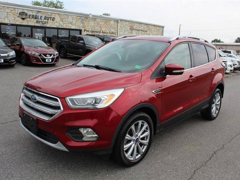 Used 2017 Ford Escape Titanium AWD/4WD image 3